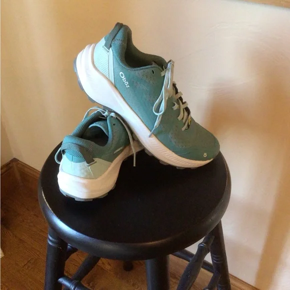 Stylish Oboz Teal Athletic Shoes for Women - Picture 5 of 9